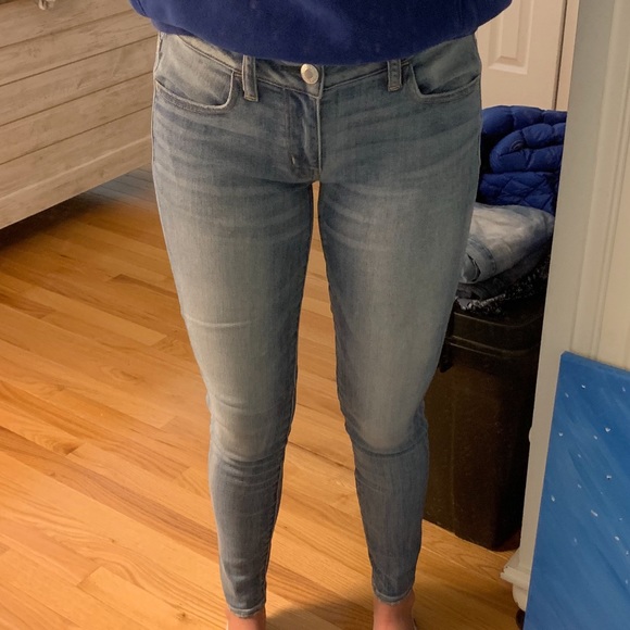 American Eagle Light Wash Jeggings - Picture 1 of 6